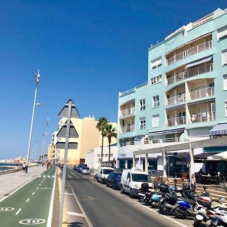 Gatu Premium Villa Isabel Terraza,Parking,1ºlinea Playa,Wifi,Vista Al Mar , Preferente Mayores De 25 Anos Y Familias Cadiz Ngoại thất bức ảnh