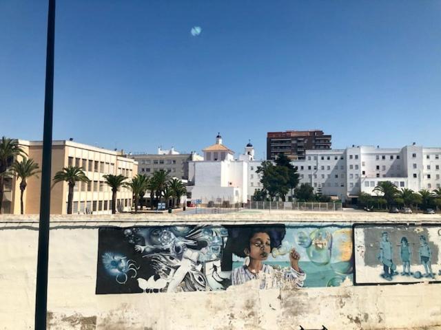 Gatu Premium Villa Isabel Terraza,Parking,1ºlinea Playa,Wifi,Vista Al Mar , Preferente Mayores De 25 Anos Y Familias Cadiz Ngoại thất bức ảnh