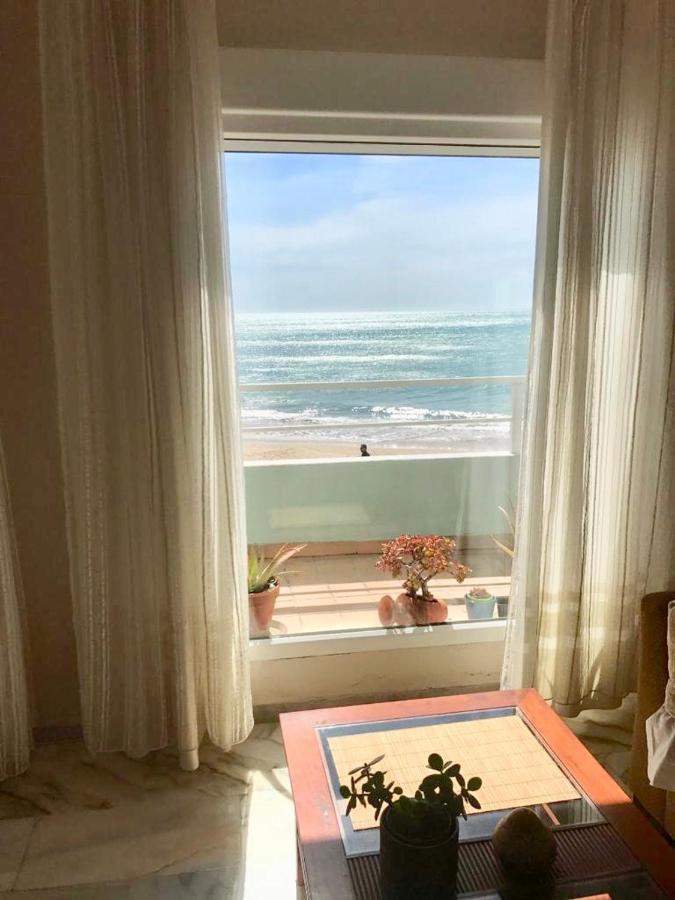 Gatu Premium Villa Isabel Terraza,Parking,1ºlinea Playa,Wifi,Vista Al Mar , Preferente Mayores De 25 Anos Y Familias Cadiz Ngoại thất bức ảnh