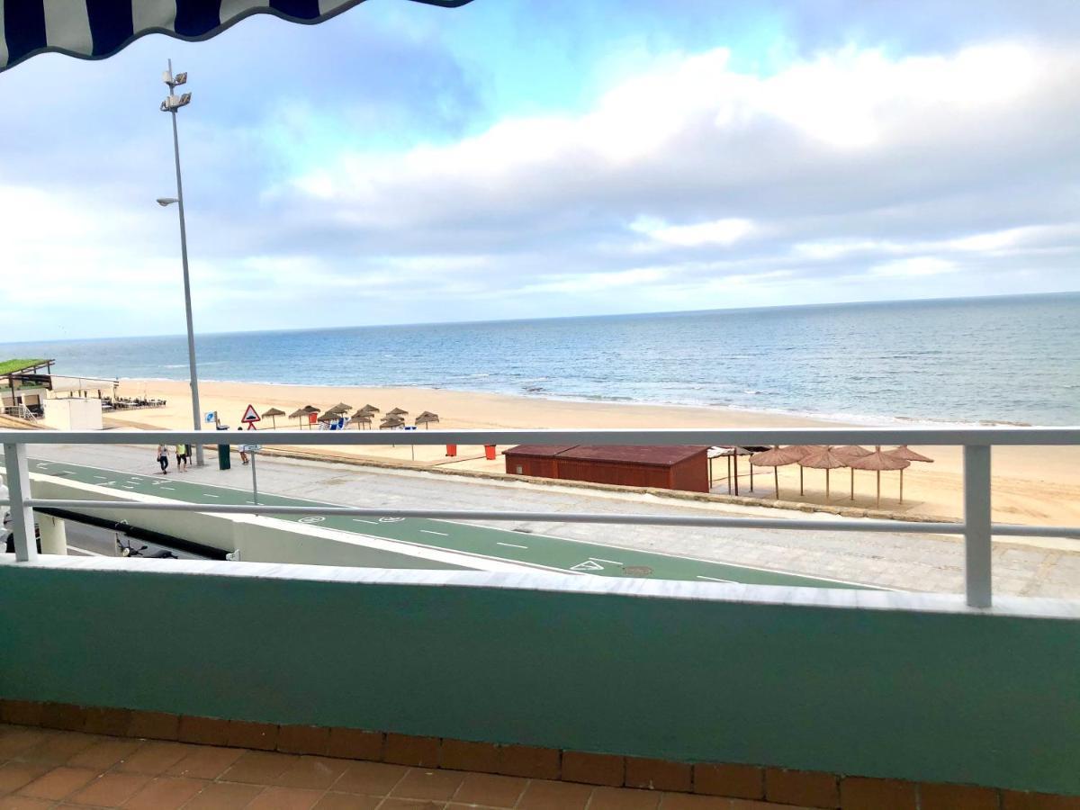 Gatu Premium Villa Isabel Terraza,Parking,1ºlinea Playa,Wifi,Vista Al Mar , Preferente Mayores De 25 Anos Y Familias Cadiz Ngoại thất bức ảnh